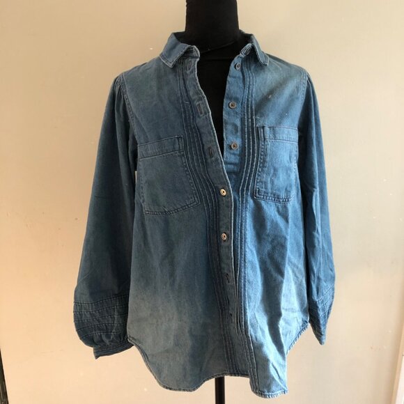American Eagle Women's Denim Long Sleeve Button-Up Shirt Size‎ Small NWT Stylish - Picture 1 of 11